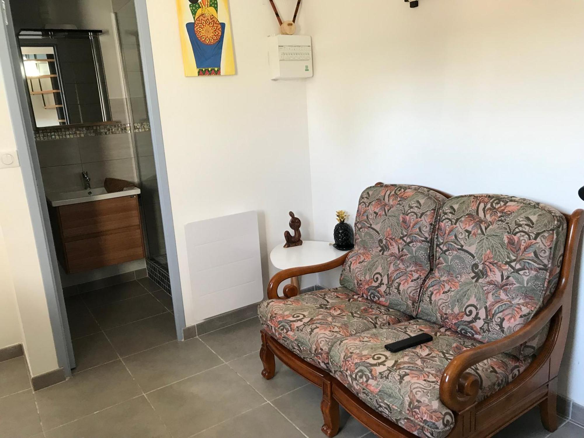 Jolie Maisonnette Auxerre Luaran gambar