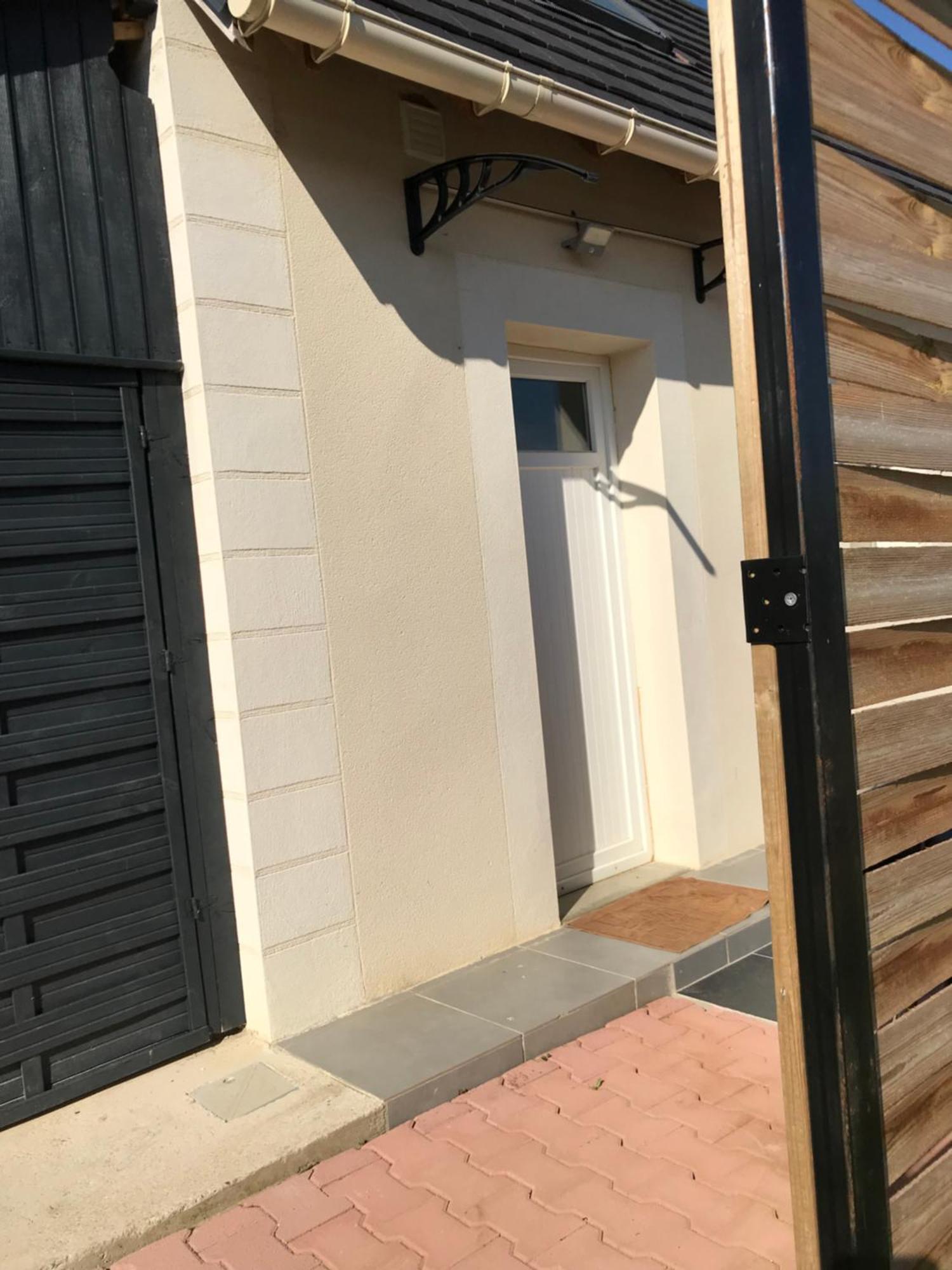 Jolie Maisonnette Auxerre Luaran gambar
