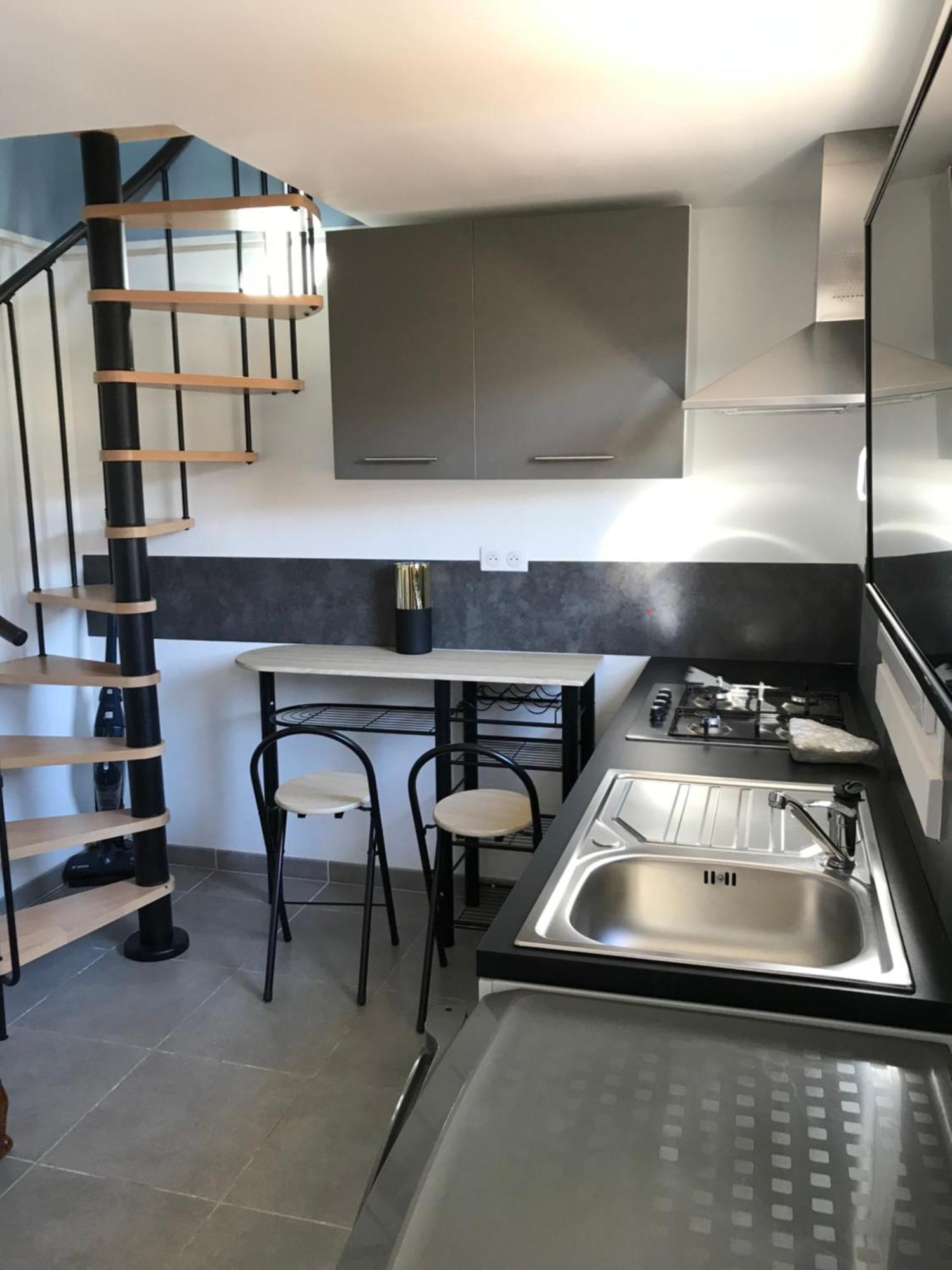 Jolie Maisonnette Auxerre Luaran gambar